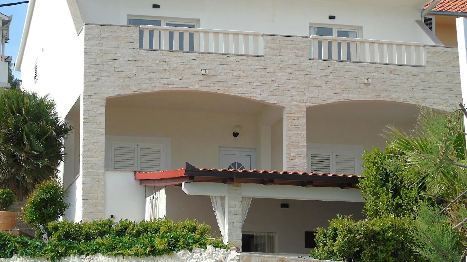 Apartment Geraeumige Ferienwohnung Mit Meerblick Trogir